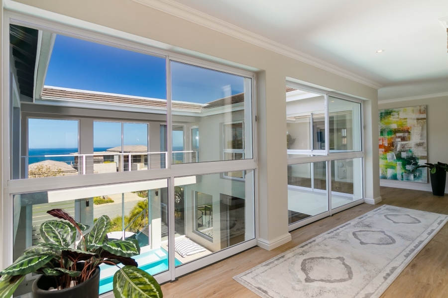 6 Bedroom Property for Sale in Pezula Golf Estate Western Cape